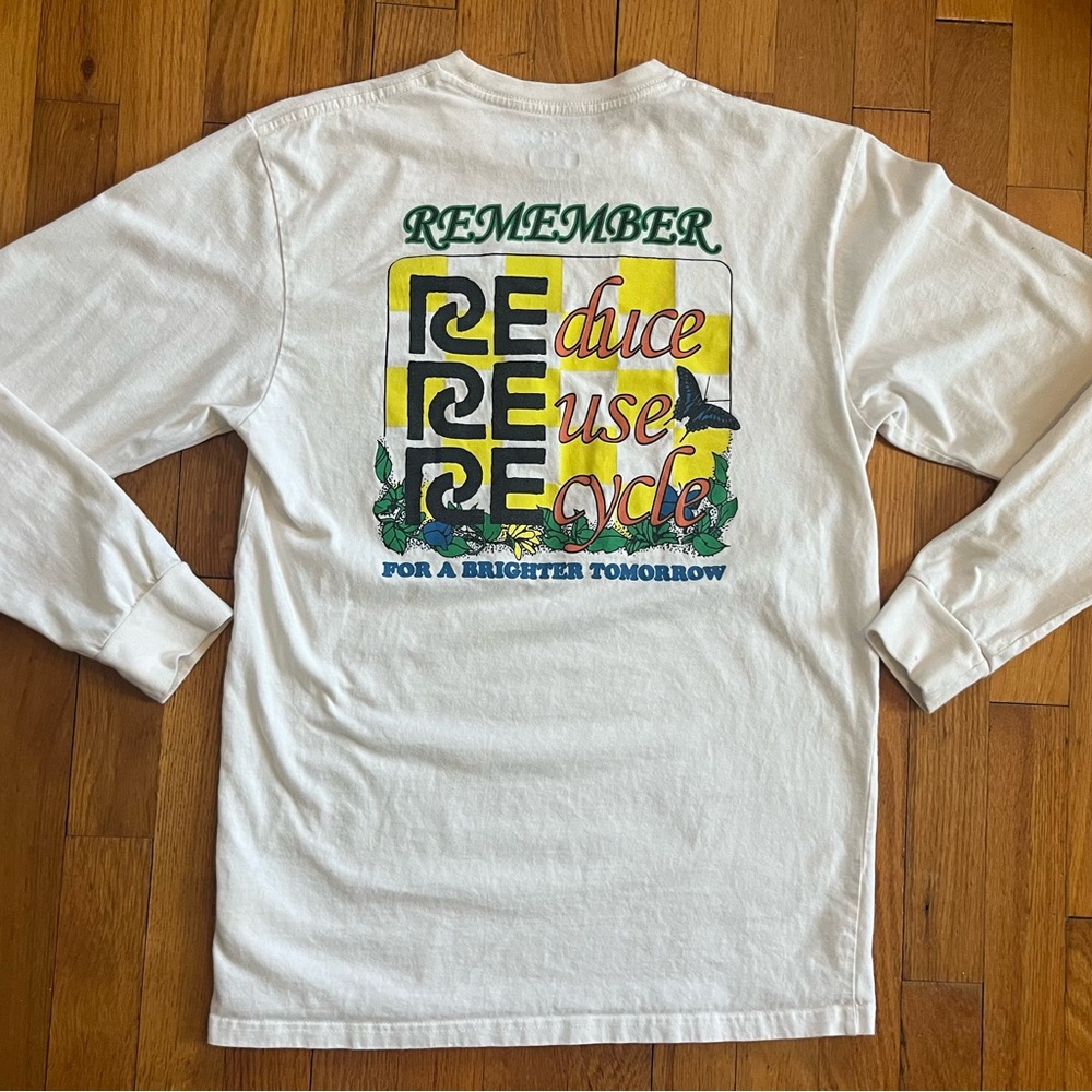 Vans “Remember to Reduce, Reuse, Recycle” White Long Sleeve Tee Size M